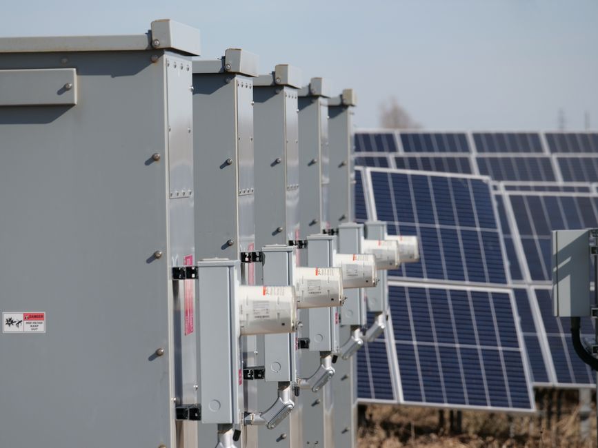 Can I Connect a Solar Generator to Selected Home Circuits?