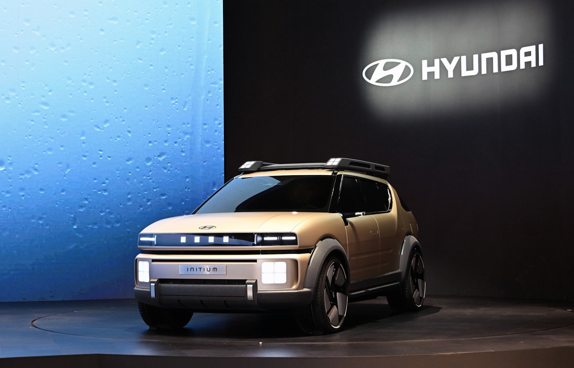 Hybrid Vehicles: Powering Sustainable Growth in Transitional Markets